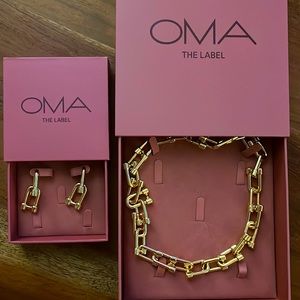 OMA the Label gold link necklace.